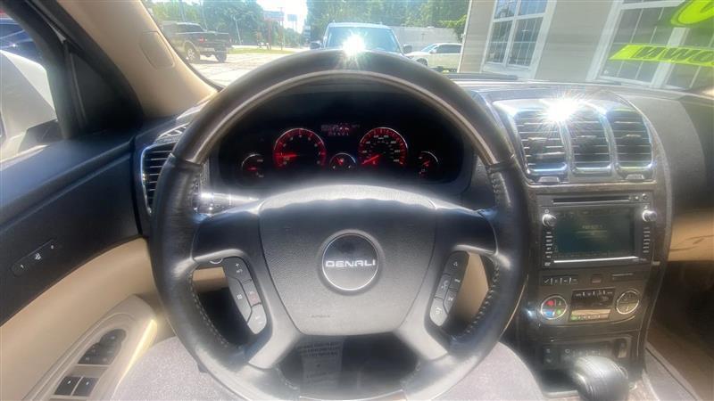 GMC Acadia Denali AWD 2011