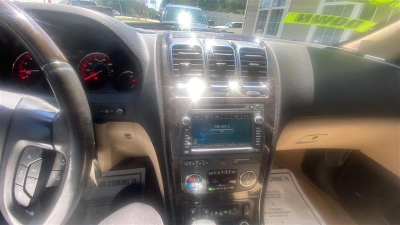 GMC Acadia Denali AWD 2011