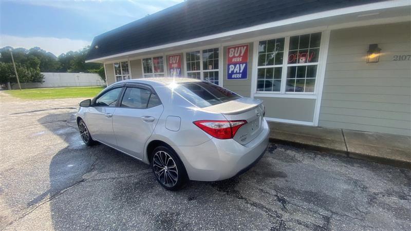 Toyota Corolla L 4-Speed AT 2016