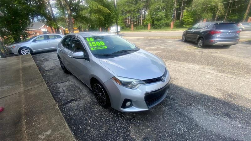Toyota Corolla L 4-Speed AT 2016