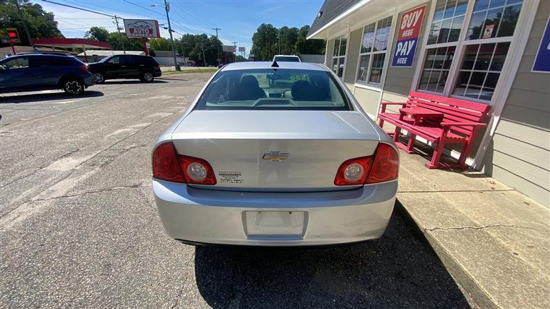 Chevrolet Malibu LS 2012