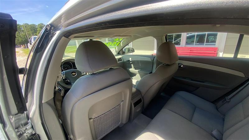 Chevrolet Malibu LS 2012