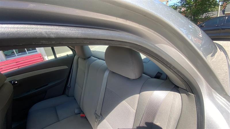 Chevrolet Malibu LS 2012