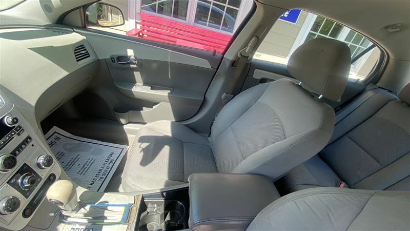 Chevrolet Malibu LS 2012