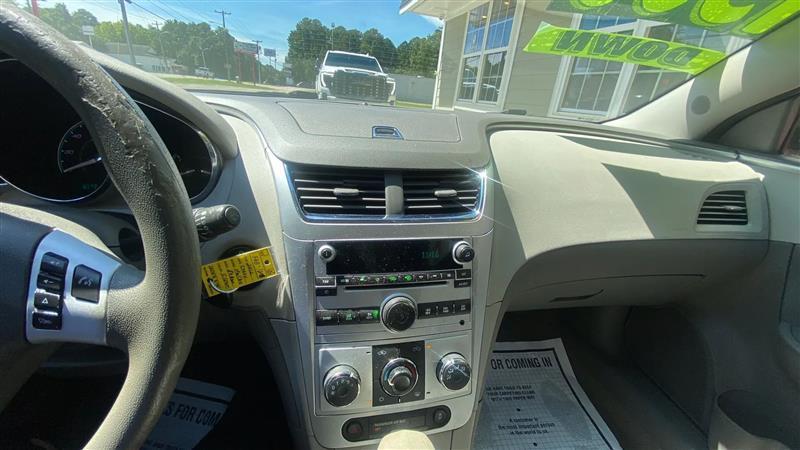 Chevrolet Malibu LS 2012