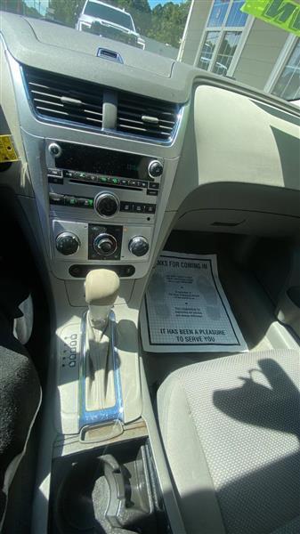 Chevrolet Malibu LS 2012