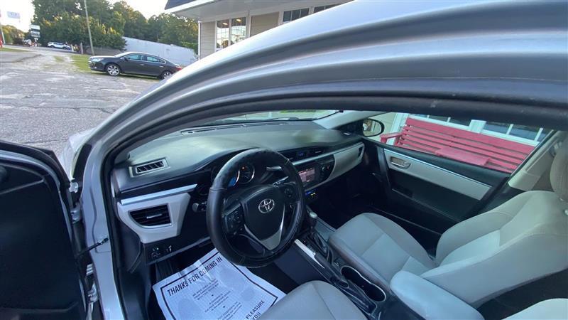 Toyota Corolla LE CVT 2016