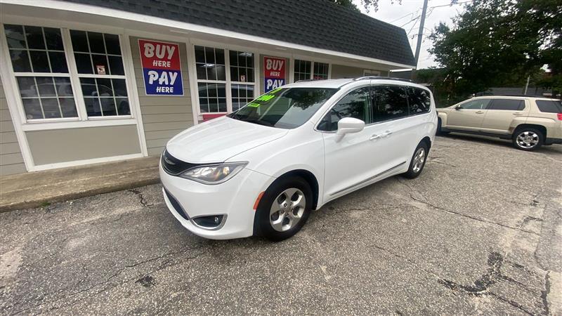 Chrysler Pacifica Touring-L Plus 2017