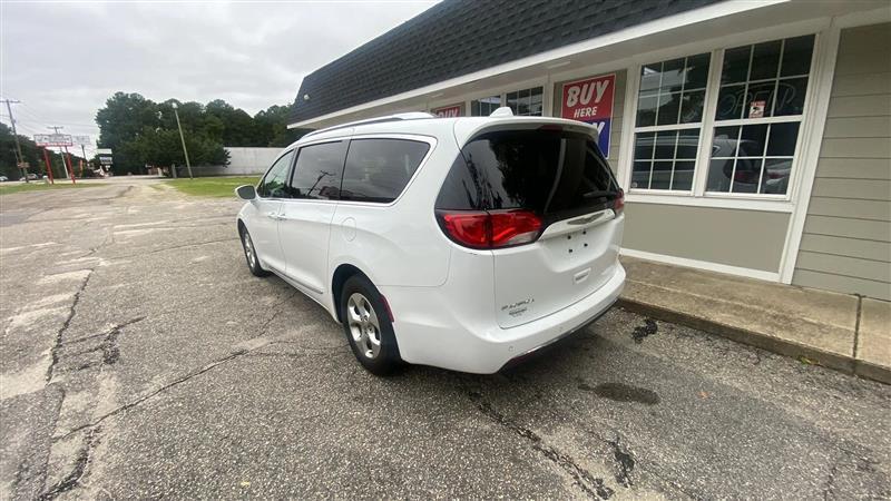 Chrysler Pacifica Touring-L Plus 2017
