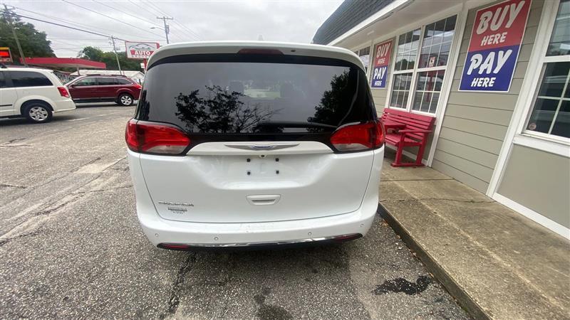 Chrysler Pacifica Touring-L Plus 2017