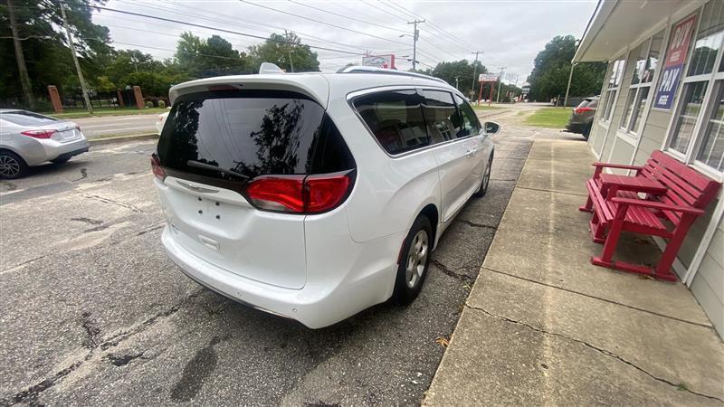 Chrysler Pacifica Touring-L Plus 2017