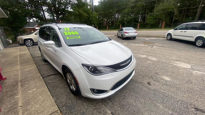 Chrysler Pacifica Touring-L Plus 2017