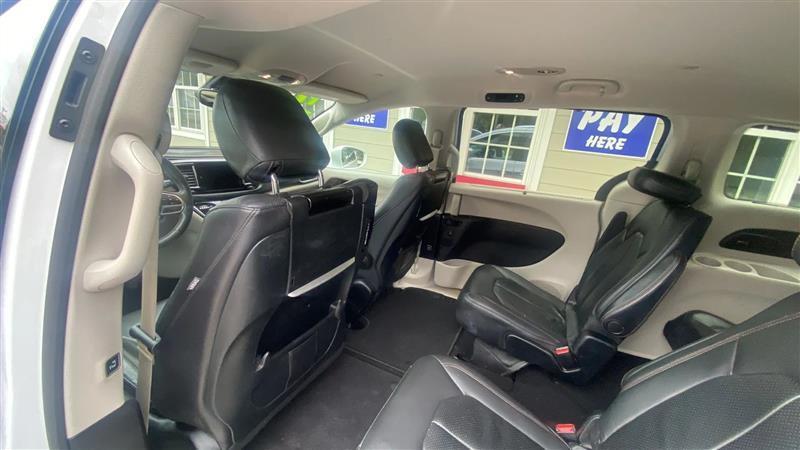 Chrysler Pacifica Touring-L Plus 2017