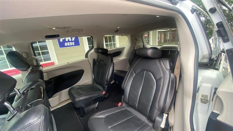 Chrysler Pacifica Touring-L Plus 2017