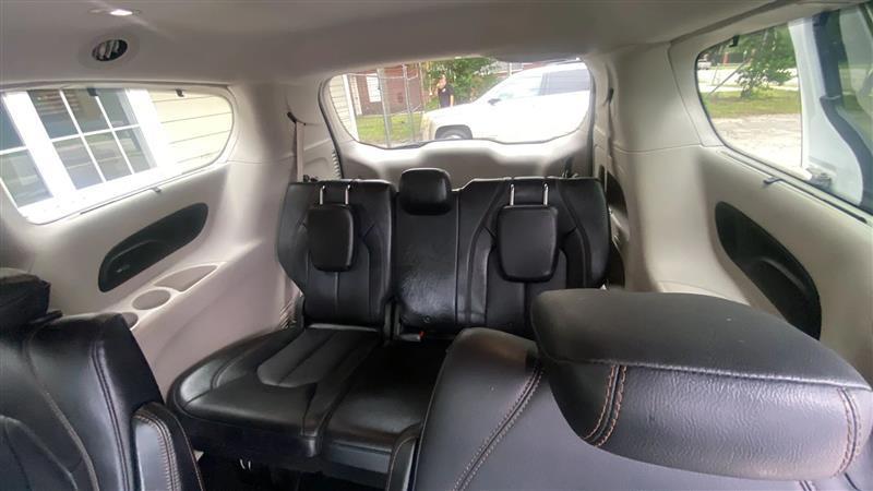 Chrysler Pacifica Touring-L Plus 2017