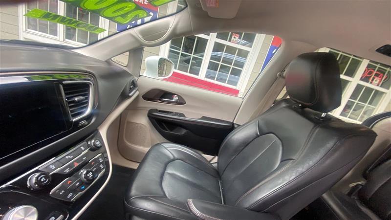 Chrysler Pacifica Touring-L Plus 2017
