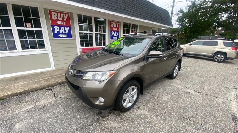 Toyota RAV4 XLE AWD 2013