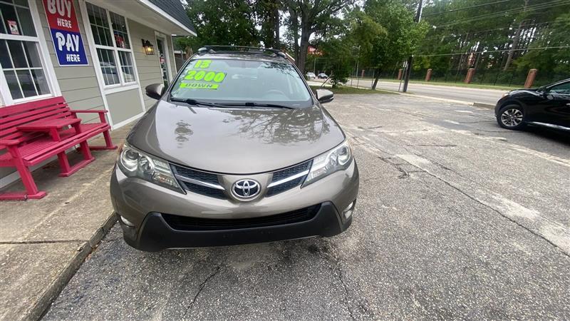 Toyota RAV4 XLE AWD 2013