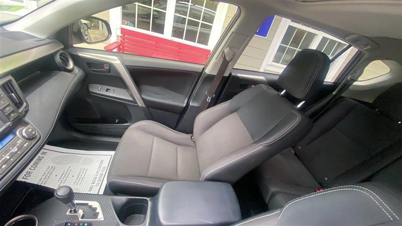 Toyota RAV4 XLE AWD 2013