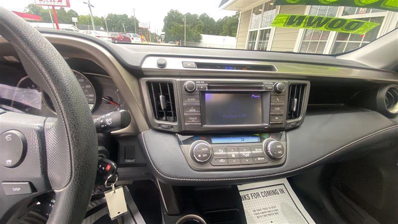 Toyota RAV4 XLE AWD 2013