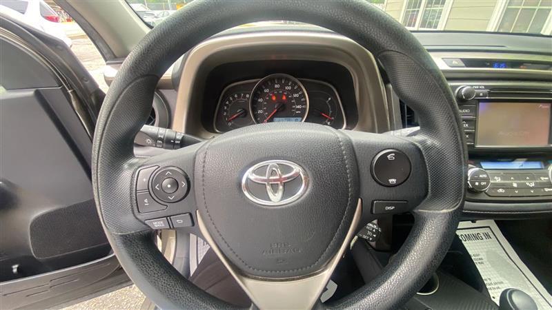 Toyota RAV4 XLE AWD 2013