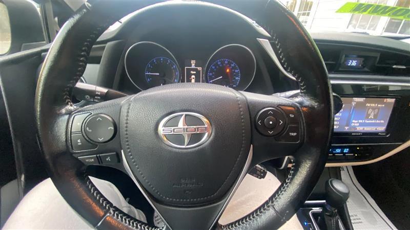 Scion iM CVT 2016