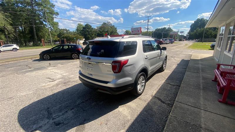 Ford Explorer XLT 4WD 2019