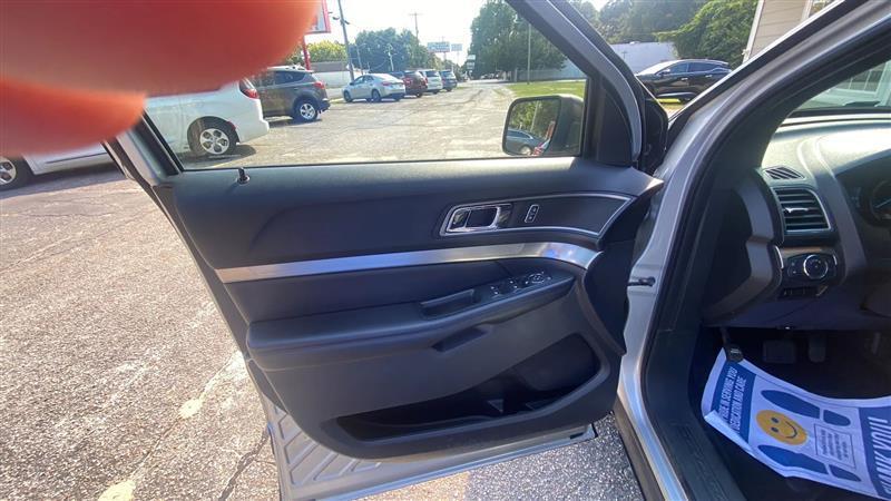 Ford Explorer XLT 4WD 2019