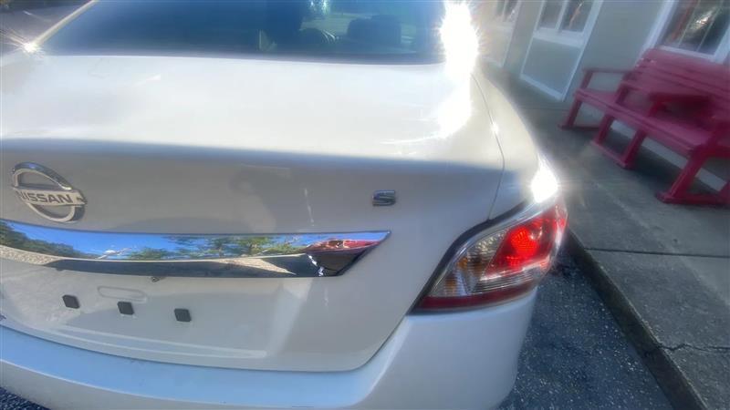 Nissan Altima 2.5 S 2015