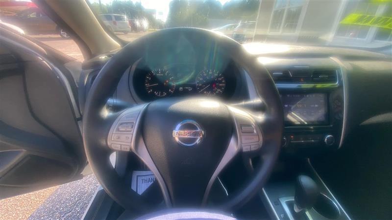 Nissan Altima 2.5 S 2015