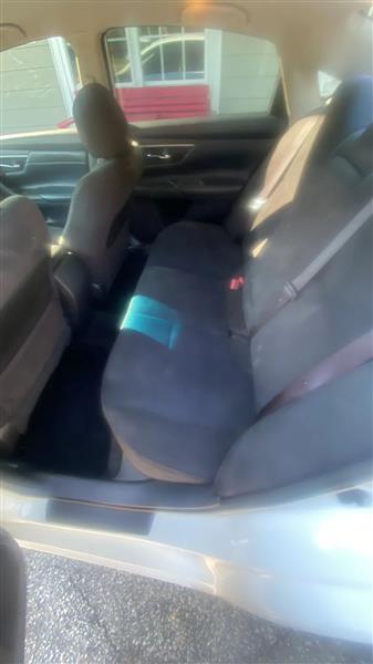Nissan Altima 2.5 S 2015
