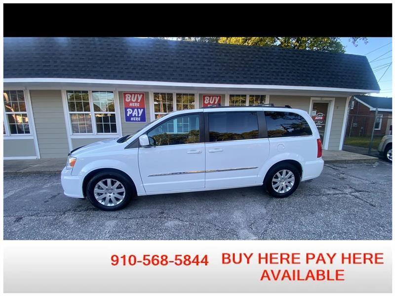 2016 Chrysler Town & Country Touring