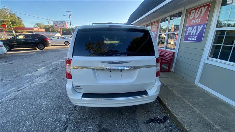 Chrysler Town & Country Touring 2016
