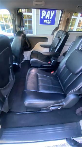 Chrysler Town & Country Touring 2016
