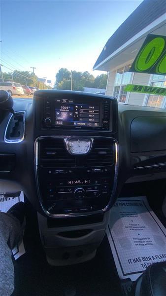 Chrysler Town & Country Touring 2016
