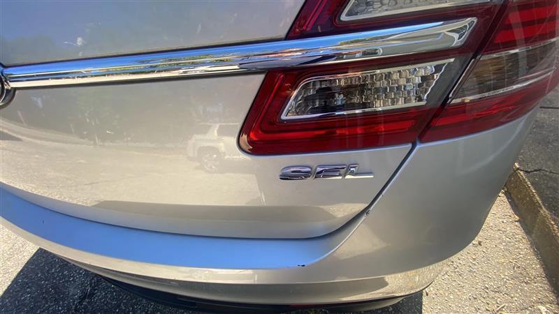 Ford Taurus SEL FWD 2013