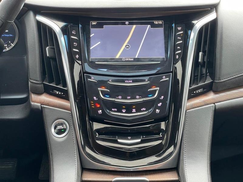 Cadillac Escalade Luxury 4WD 2016
