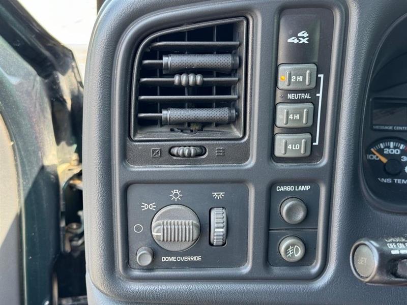 Chevrolet Silverado 2500HD LT Ext. Cab Long Bed 4WD 2002 Chevrolet Silverado 2500HD LT Ext. Cab Long Bed 4WD 2002