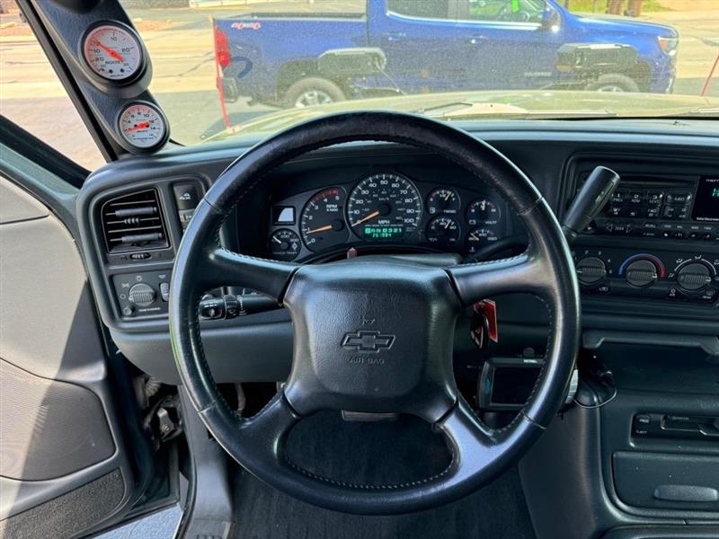 Chevrolet Silverado 2500HD LT Ext. Cab Long Bed 4WD 2002 Chevrolet Silverado 2500HD LT Ext. Cab Long Bed 4WD 2002