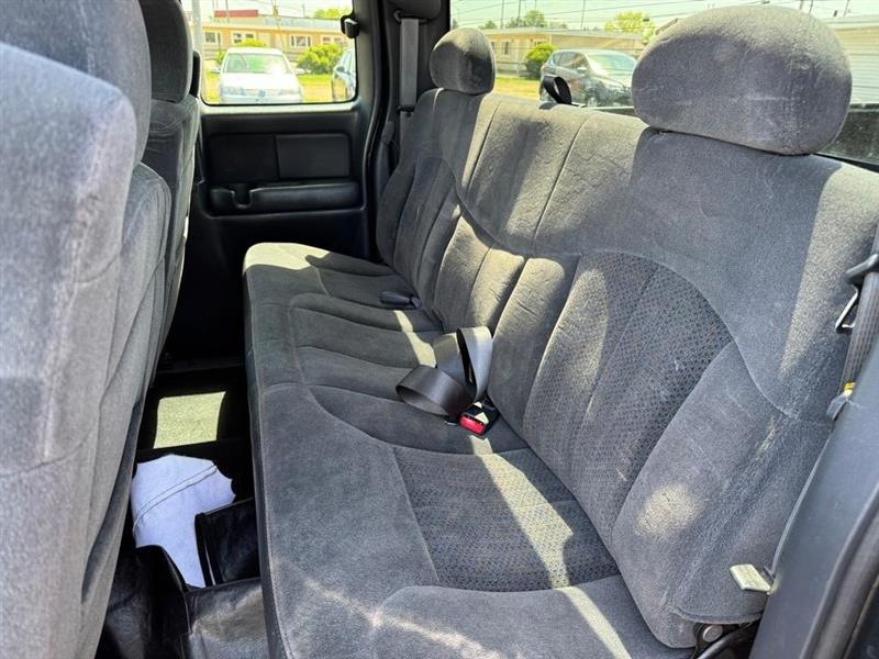 Chevrolet Silverado 2500HD LT Ext. Cab Long Bed 4WD 2002