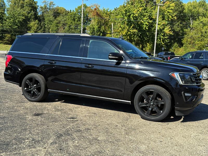 2019 Ford Expedition MAX Limited photo 2