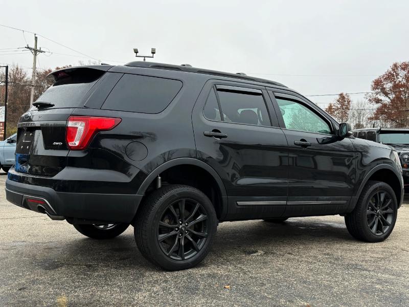 Ford Explorer XLT 4WD 2017