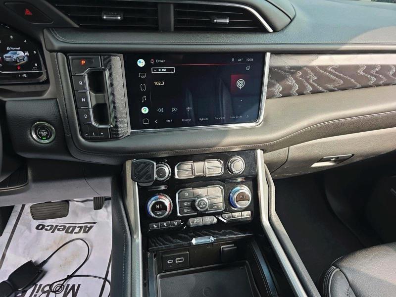 GMC Yukon XL Denali 4WD 2022