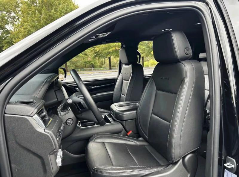 GMC Yukon XL Denali 4WD 2022