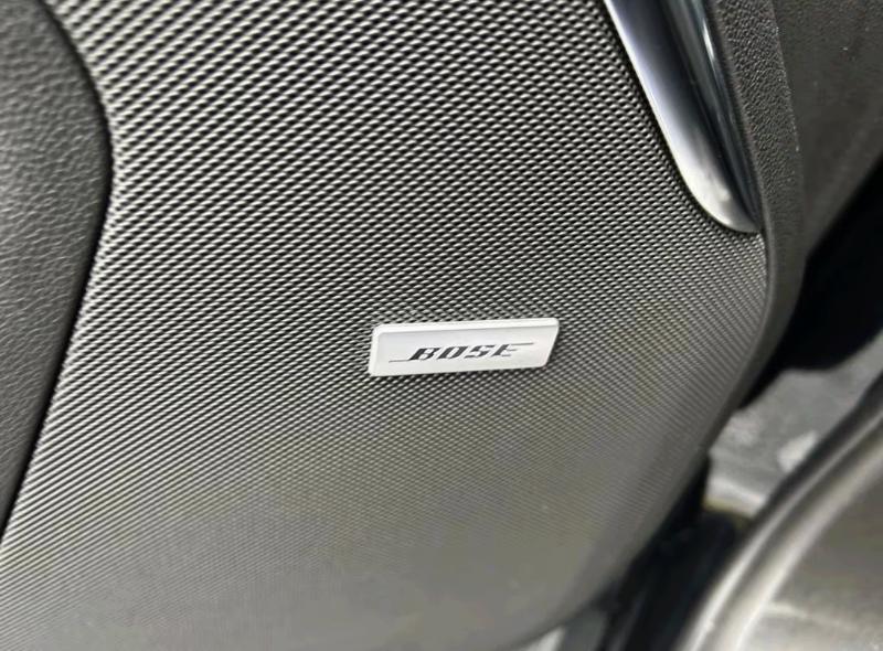 GMC Yukon XL Denali 4WD 2022