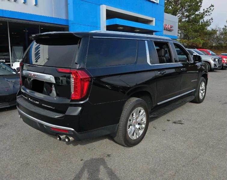GMC Yukon XL Denali 4WD 2022