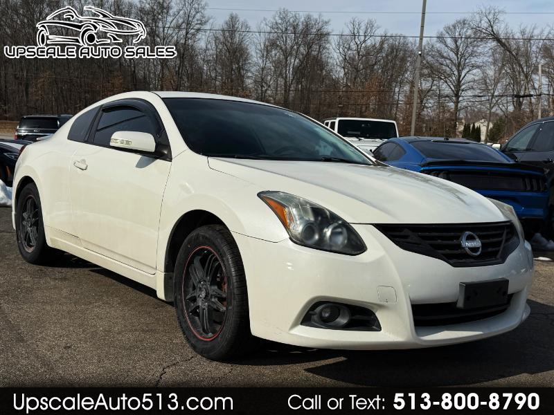 Nissan Altima 2.5 S 6M/T Coupe 2010