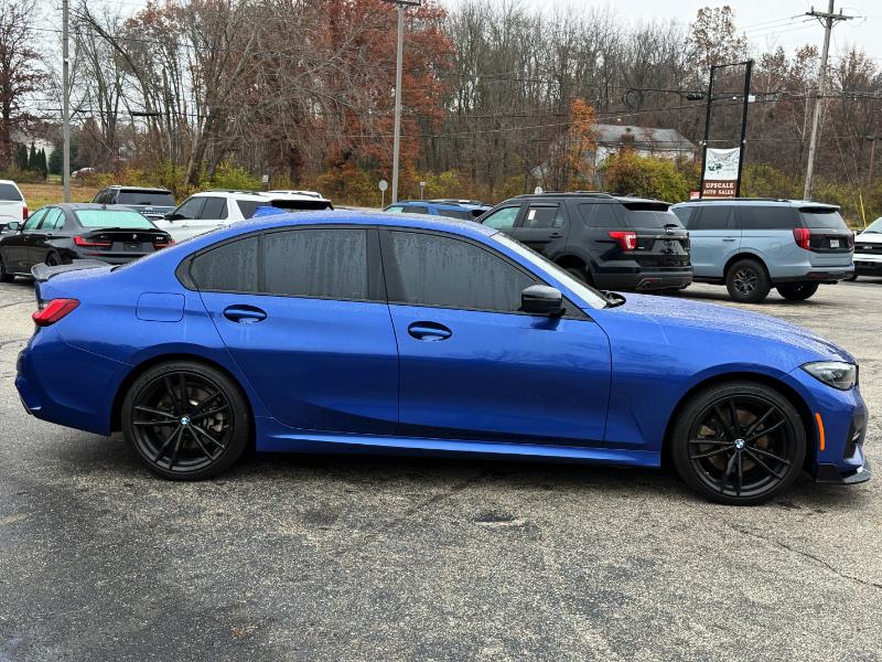 BMW 3-Series  2021