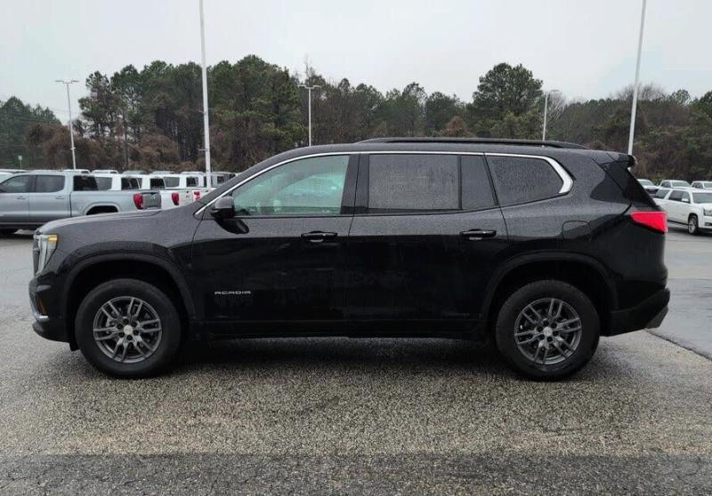 GMC Acadia Elevation 2025