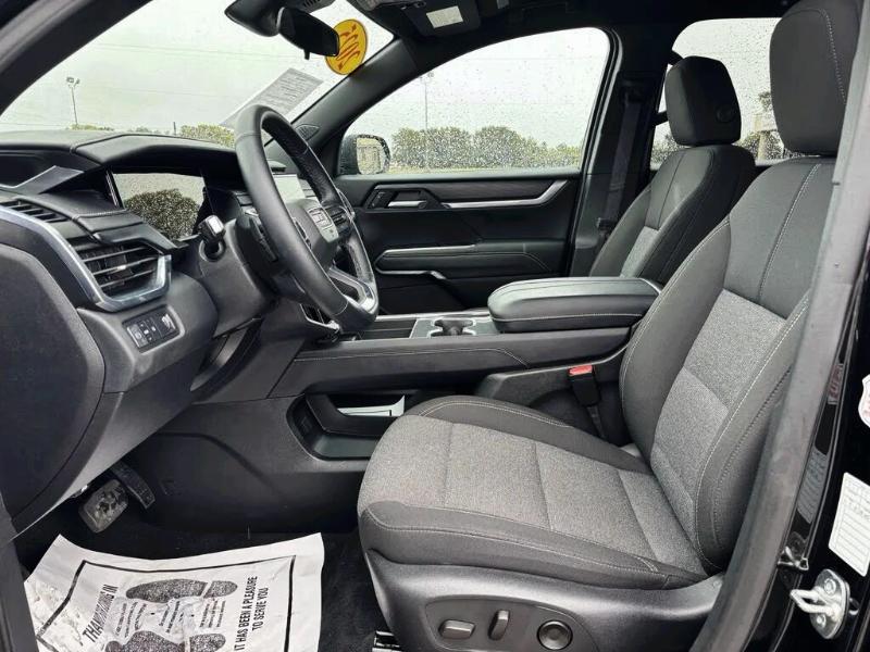 GMC Acadia Elevation 2025